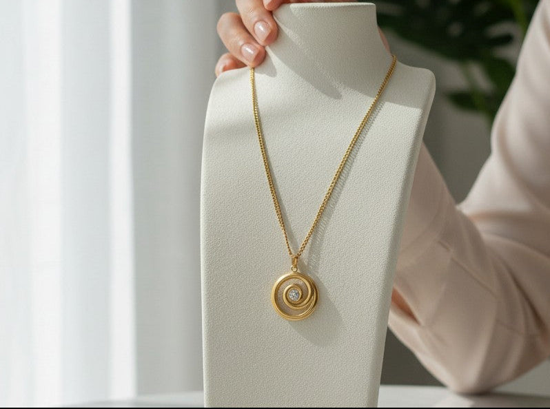 Lindsay | 18K Gold Plated Spiral Zirconia Pendant Chain