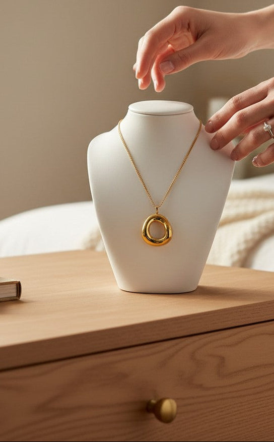 Alora- 18K Gold Plated Halo Pendant chain