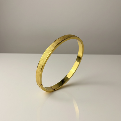 Eloise 18k Crushed Gold Pattern Bracelet