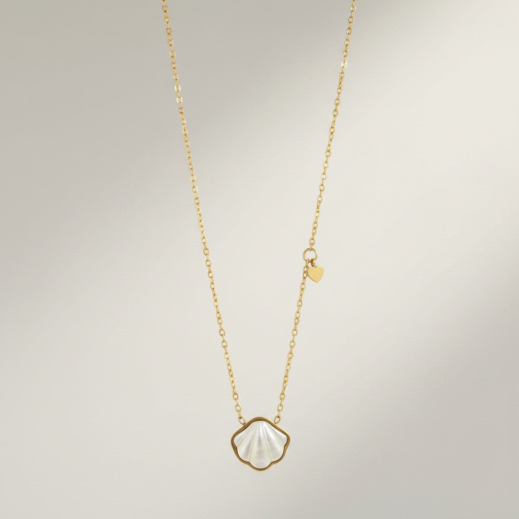 Shelly- 18K Gold Plated Dainty Shell and Heart Pendant Necklace