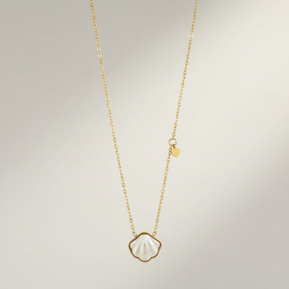 Shelly- 18K Gold Plated Dainty Shell and Heart Pendant Necklace