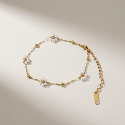 Alice | 18K Gold Plated Dainty Pearl Flower Bracelet