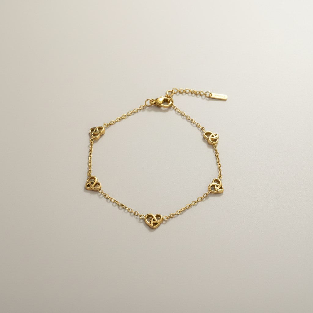 Elle- 18K Gold Plated Dainty Heart Knot Bracelet