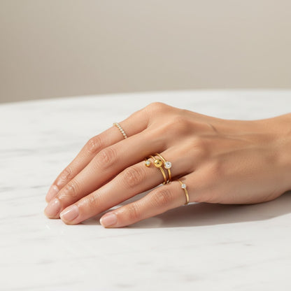 Tani – 18K Gold Plated Bezel Setting Zircon Spiral Ring (Adjustable)