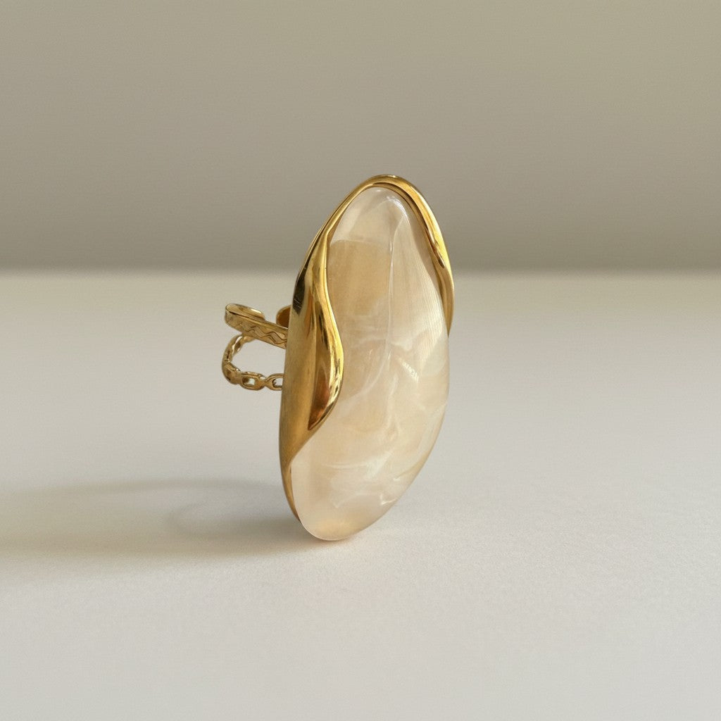 Ronny – 18K Gold Plated Resin Cabochon Stone Adjustable Ring