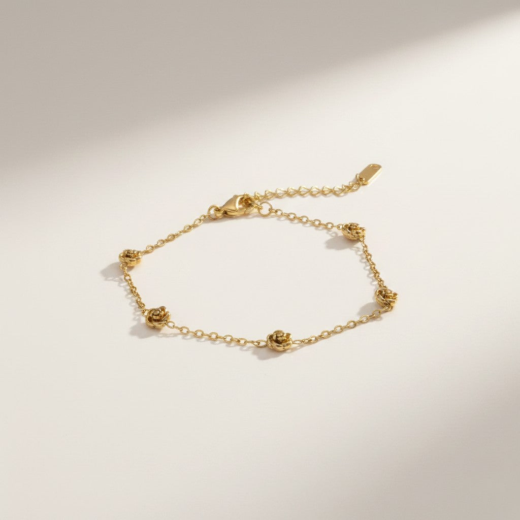 Rosa | 18k Gold Plated Dainty Rose Charm Bracelet