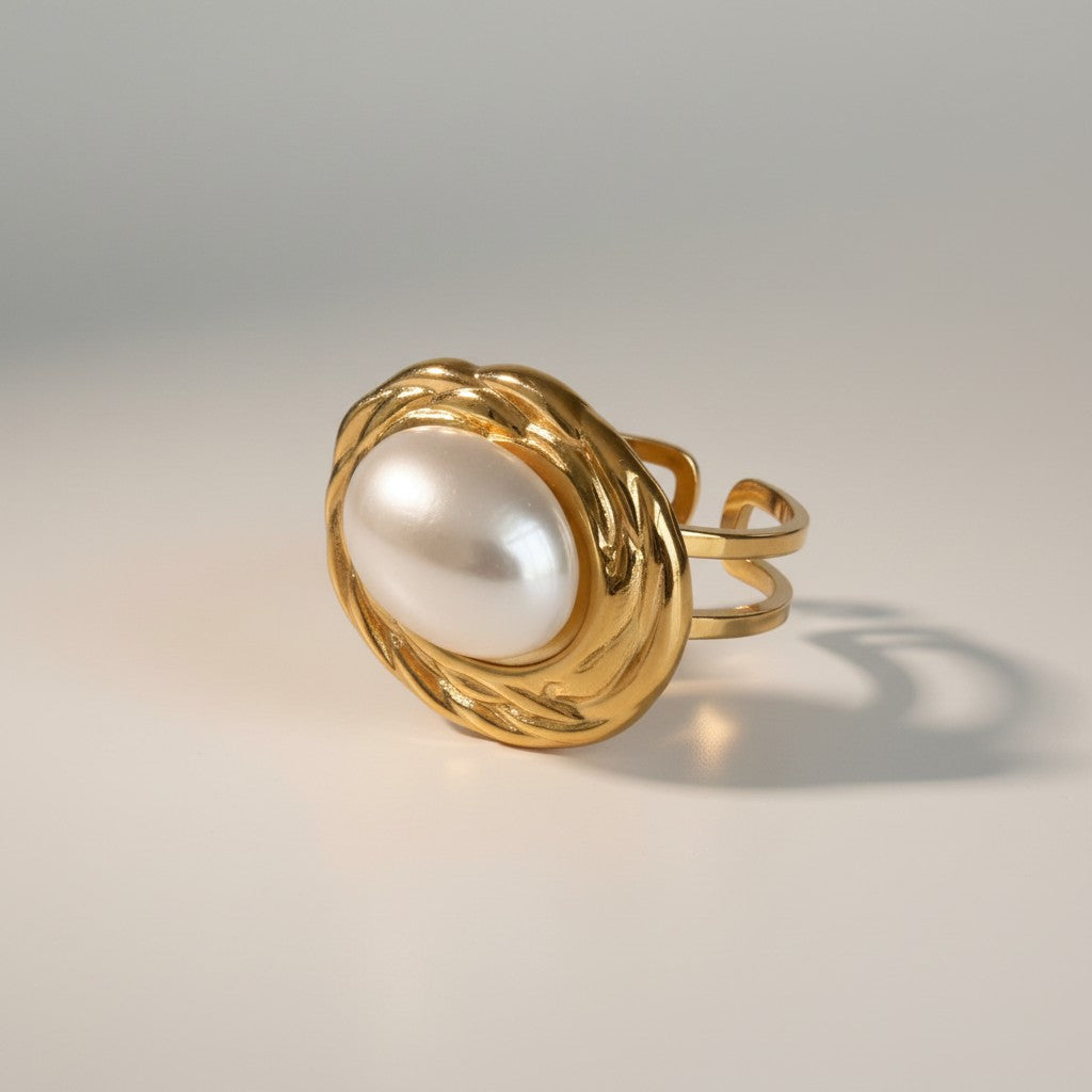 Rumi | 18k Gold Plated Classic Oval Pearl Adjustable Ring