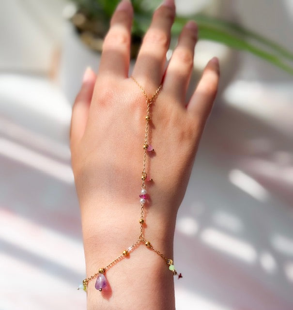 Lily- 18K Gold Plated Beaded Pearl Hand Chain