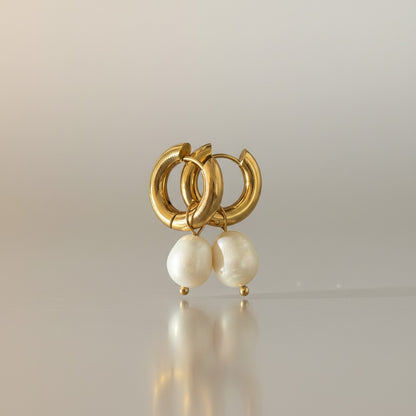 Janet | 18K Gold Plated Chunky Hoop & Classic White Irregular Pearl Drop Earrings