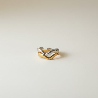 Rita – 18K Gold Plated & Stainless Steel Wavy Ring (Set of 2)