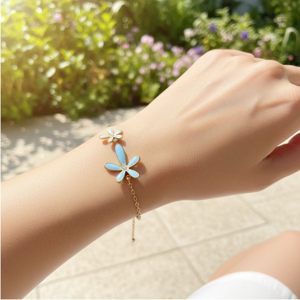 Daisy- 18K Gold Plated Blue Flower Bracelet with Zircon Stones