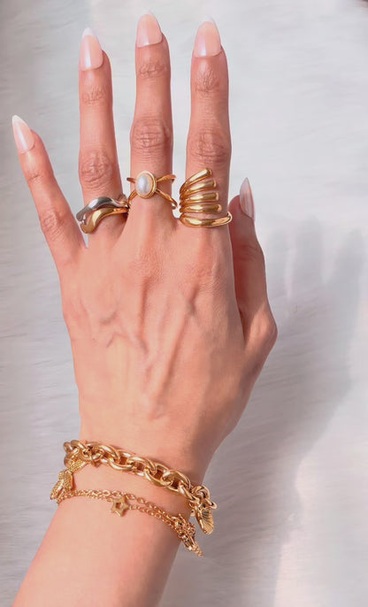 Mabel | 18K Gold Plated Chunky Seashell Charms Bracelet