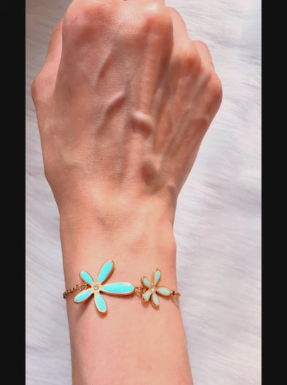 Daisy- 18K Gold Plated Blue Flower Bracelet with Zircon Stones