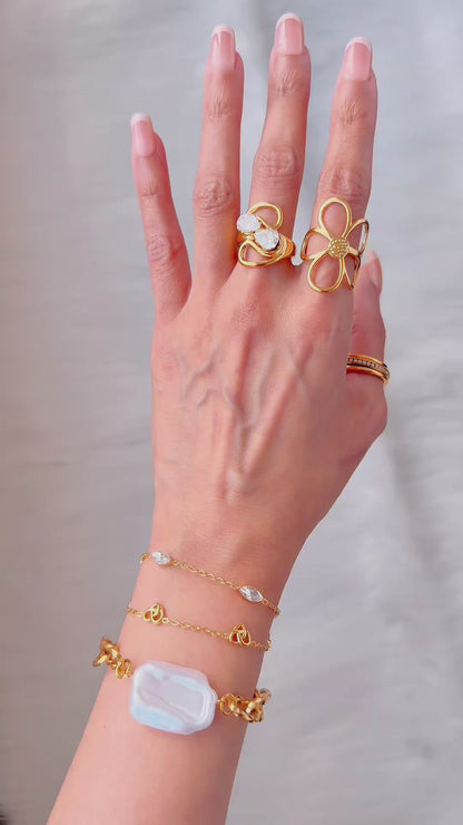 Amber- 18K Gold Plated Baroque Pearl Bracelet