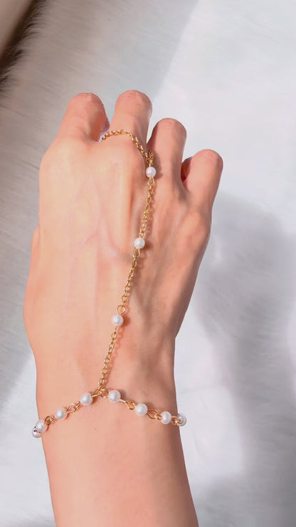 Poppy- 18K Gold Plated Pearl Hand Chain