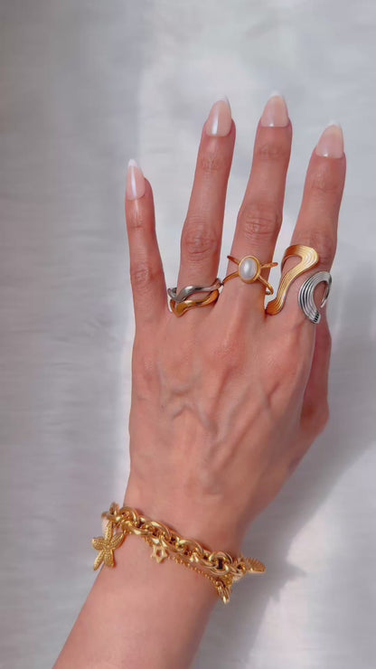 Saki – 18K Gold Plated Two-Tone Irregular Shape Adjustable Ring